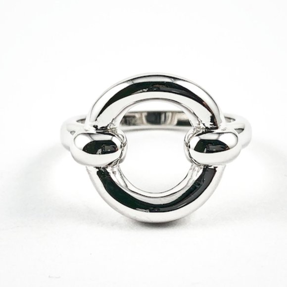 Elegant Cute Center Open Circle Shiny Ring - Picture 2 of 2
